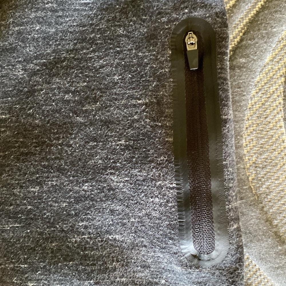 Capsule Boys Joggers Sweatpants - Large - Gray Heathered - Zipper Pockets - Picture 5 of 7